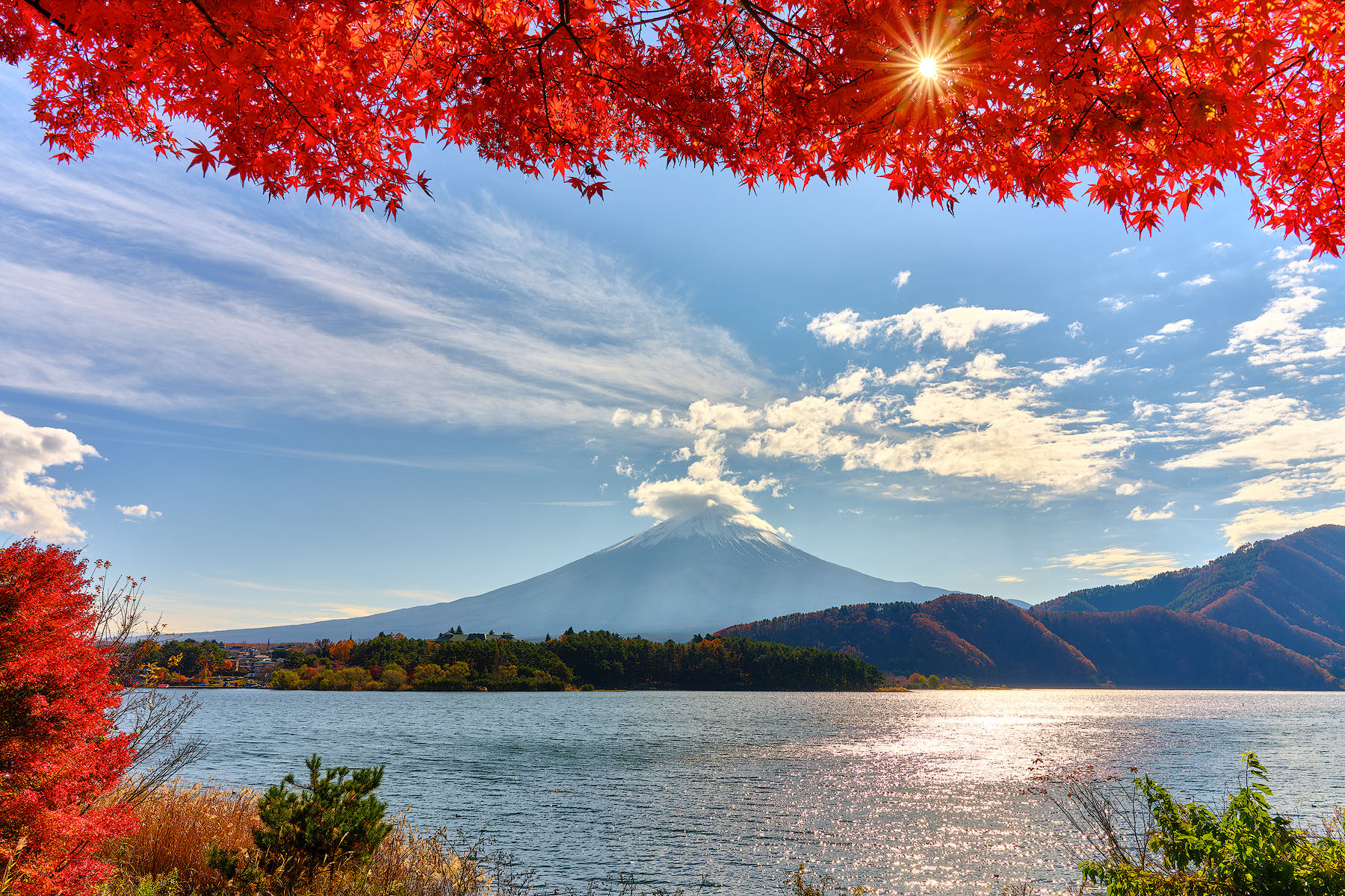 fall magc ing   秋の雪景色 Fuji Embrace | Japan